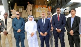 载有医疗设备的卡塔尔飞机，在苏丹港支助苏丹联邦卫生部