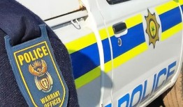 在博克斯堡珠宝店抢劫案中，两人被捕，一名购物者受伤