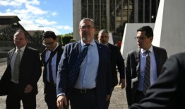 危地马拉最高法院对国会：“保证”阿雷瓦洛就职