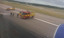 格拉斯顿伯里音乐节2024：周六阵容，舞台时间和时间表